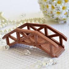 Wooden Garden Bridge Footbridge Wedding Crafts Diy By Lepetitpain Artesanato Com Palito De Picole Artesanato De Palito Palito De Picole