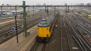 Treinverkeer translated from dutch to english including synonyms, definitions, and related words. Groot Onderhoud Spoor Zwolle Treinverkeer Dit Weekend Helemaal Plat Rtv Oost