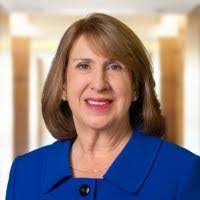 Beth Jablonski's Instagram, Twitter & Facebook