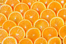 How do you judge an orange?