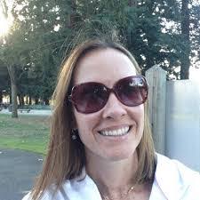 Monique Edmondson's Instagram, Twitter & Facebook