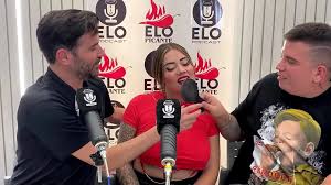 Free Interview with Elo Podcast ends in a oral sex and a lot of cum - Sara  Golden-Haired - Elo Picante Porn Video HD
