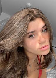 Nessa Barrett Height Weight Age Body Statistics In 2020 Beauty Hacks Contouring Beauty Hacks Green Hair