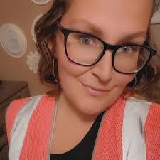 Pamela Clevenger's Instagram, Twitter & Facebook