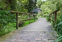 Der achteckige backsteinbau bietet von. Alter Botanischer Garten Kiel Wikipedia