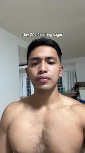 ez #gymtok #lifestyle #gymlife #muscle #gymmemes