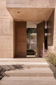 Porte D Ingresso In Stile Di Gantous Arquitectos Entrance Door Design Architecture House House Exterior