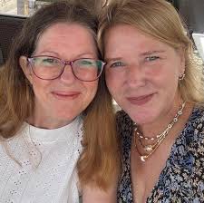 Unconventional Staircase Design with Macrame Net