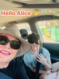 Hi! I'm new to this group. I recently joined to support small businesses,  community, events and tourism. Together we grow better! Thanks, Michelle  and Lucy. 👩‍🌾👋🎶🌱😘