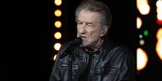 Cela fait déjà un an que le petit marin illumine la vie de sa mère, nolwenn leroy. Eddy Mitchell Le Covid Est Une Maladie Qui Me Fait Peur Je Suis Contre Les Antimasques