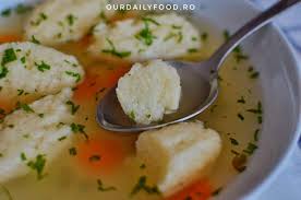 Aici ai reteta perfecta de galuste super pufoase. Supa De Legume Cu Galuste Pufoase De Gris Ourdailyfood