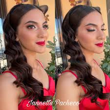 Jannette Pacheco's Instagram, Twitter & Facebook