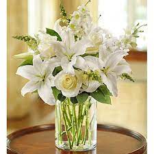 433,733 likes · 2,074 talking about this. Les Roses Glorieuses Ouvrent La Voie Dans Cet Arrangement Blanc Luxueux Assortis De Lys Bouquet De Lys Blancs Arrangements De Fleurs De Mariage Bouquet De Lys