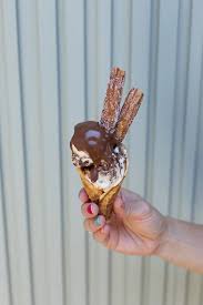 No Churn Churros Con Chocolate Ice Cream Recipe Hot Chocolate Sauce Baking Recipes Cookies Chocolate Ice Cream