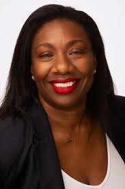 Michelle Grover's Instagram, Twitter & Facebook