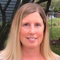 Deanna Dodge's Instagram, Twitter & Facebook