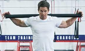American actor mark wahlberg is one of a handful of respected entertainers who successfully made the transition from teen pop idol to acclaimed actor. Oogeazy9kv0qcm
