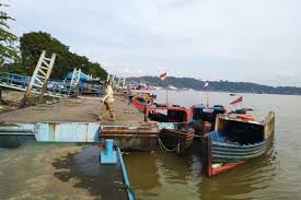 Harus dipastikan penggunaan perangkat dan jaringan internet yang cepat dan stabil untuk mendukung komunikasi berjalan lancar. Pernah Berjaya Tahun 1980 An Perahu Tambangan Mulai Ditinggalkan Warga Samarinda Halaman All Kompas Com