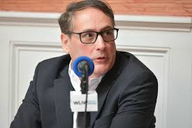 Real Estate Pros Take the Pulse of the Real Estate Market at Express  Sessions