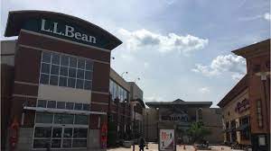 The mall's anchor stores are jcpenney, macy's, and primark with three vacant anchors last occupied by lord & taylor, nordstrom and sears. Are Malls Dying Not Freehold Raceway Mall In Its Fight Vs Internet