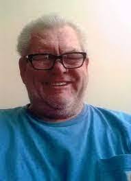 Earl Liles's Instagram, Twitter & Facebook