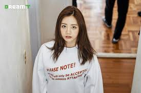 Girl's day is a 5 member korean idol group. Girl S Day S Hyeri Opens Up About What Kind Of Girlfriend She Is On Tvn S Life Bar Soompi