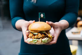 Di antaranya dibuat menjadi burger, kue, hingga es krim nasi lemak. Papparich Are Taking Their Nasi Lemak Burger Across Australia The Au Review