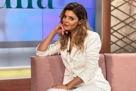 Facebook gives people the power to share and. Andreia Rodrigues Sobre Julia Pinheiro Esta Quase Boa