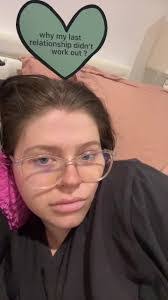 Amelia Wise's Instagram, Twitter & Facebook