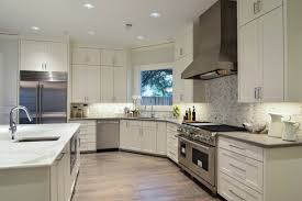 With traditional raised panel doors, a full overlay cabinet door creates an extra sense of elegance or formality in the kitchen. Painted Kitchens 3 Star Custom Cabinets Inc Pilot Point Tx