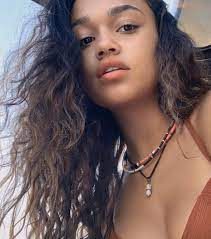 Kiara carrera, better known as kie, is one of the main characters in outer banks. Hand Made Necklaces X 3 In The Style Of Outer Banks Madison Etsy Kiara Outer Banks Outer Banks Style Outer Banks