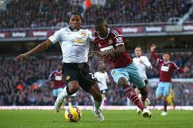 Logo depois antonio valencia cometeu falta em digne e foi expulso se forma direta. Antonio Valencia Vs Enner Valencia International Teams Enner Valencia Sports
