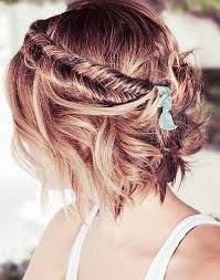 Les 15 Plus Belles Coiffures Boheme Reperees Sur Pinterest Coiffure Tresses Pour Cheveux Courts Et Coiffures Cheveux Courts