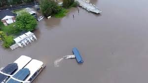 Meteorologist orelon sidney describes the damage in newnan, georgia, after a tornado ripped through the town early friday morning. 9huvvcl 1tje7m