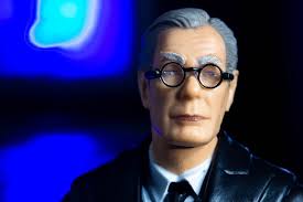 DC Multiverse Alfred Pennyworth Review