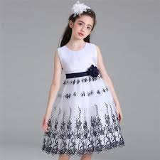 Jedes mädchen von kindheit hat einen traum in einem schönen kleid zu heiraten. Mode Kinder Fur Kleine Madchen Prinzessin Sommerkleid Ung Spitze Stoff Brautkleider Im Europaischen Stil Passt Party Kleid Kinder Buy Sommer Kleider Fur Kleine Madchen Spitze Stoff Brautkleider Party Kleid Kinder Product On Alibaba Com