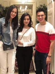 Berprofesi sebagai model, penampilan paula verhoeven selalu mencuri perhatian masyarakat. Kalah Tinggi Dari Paula Verhoeven Baim Wong Canggung Bintang Com Line Today