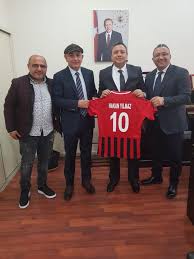 Menajerlik kariyerine trabzonspor da başlamış. Baskanimiz Suleyman Hurma Baskan Fatih Karagumruk Sk Facebook