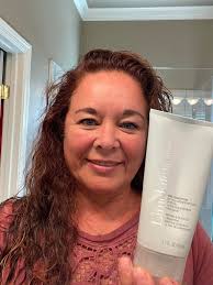 Steve Perry's hair care routine and favorite products