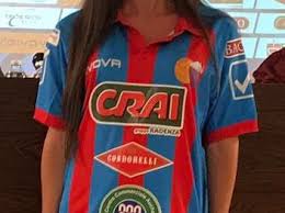 Trova una vasta selezione di maglie da calcio di squadre italiane catania a prezzi vantaggiosi su ebay. Catania Presentata La Nuova Maglia Lo Sponsor Tecnico E Givova Foto