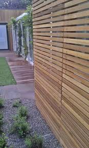 10 Easy Creative Privacy Fence Design Ideas Haveindretning Haveideer Dekoration