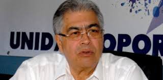 POLÉMICA PROPUESTA. El coordinador del movimiento Monarca, Roberto Ramón  Castillo, propuso que Juan Orlando Hernández, continúe al frente del Poder  Ejecutivo durante dos años más, mientras se logra un acuerdo entre todas