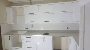 Alibaba.com 32126 akrilik mutfak dolapları modelleri ürünü sunuyor. Guclu Mobilya Beyaz Akrilik Mutfak Dolabi Guclumobilya Facebook