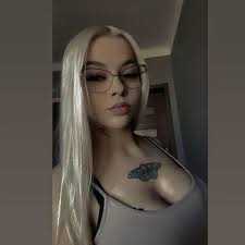 So many pics of u but different profit names