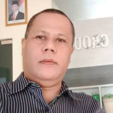 During this difficult times, as a recruitment consultant, I'd be very happy  to help anyone affected to get a job or a better career. In case your job  got affected by this