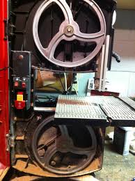 Here are a few of the most common signs that your bandsaw blade is due to be replaced, if you notice one or more of them, don't put it off, replace your blade. How To Replace The Blade On A 9 Inch Bandsaw 6 Steps Instructables