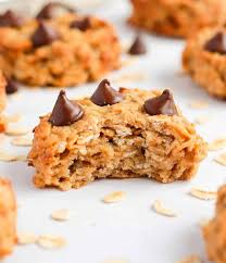Vanilla (since so many people said the cookies were bland) the results were 24 very nicely sized cookies and delicately sweet. 10 Tempting Low Calorie Oatmeal Cookies Hurry The Food Up