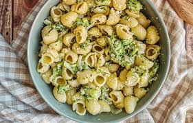 Pates Au Brocoli Fromage Frais Recette En 2020 Pates Brocolis Brocoli Recette Pate