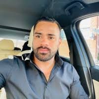 Allan Rueda's Instagram, Twitter & Facebook