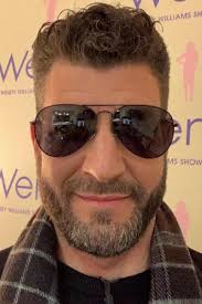 Créditos completos de Perdido en la montaña